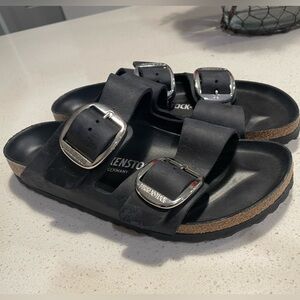 Birkenstock Arizona Soft Footbed
Oiled Leather - Black